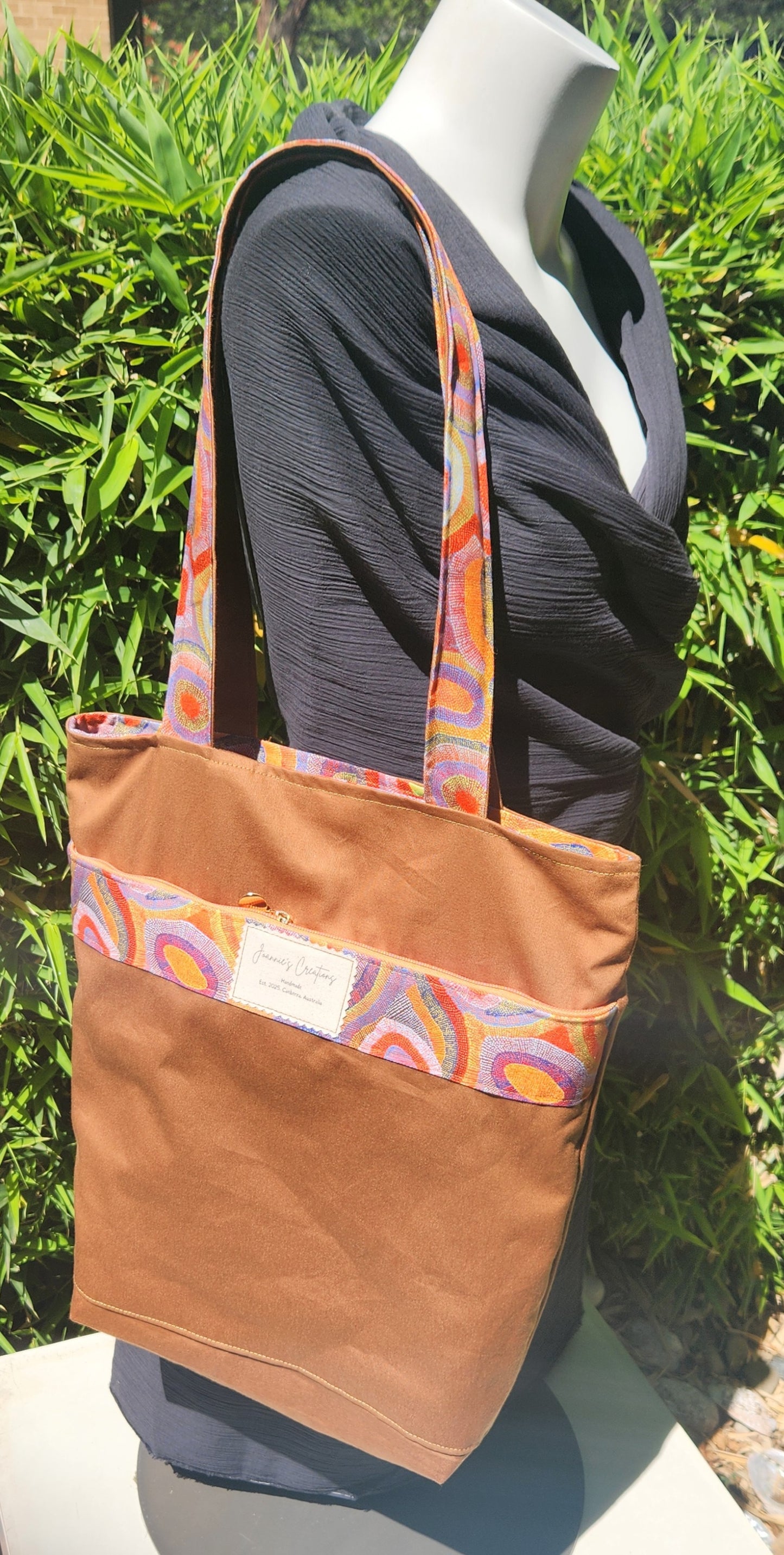 Reversible tote bag