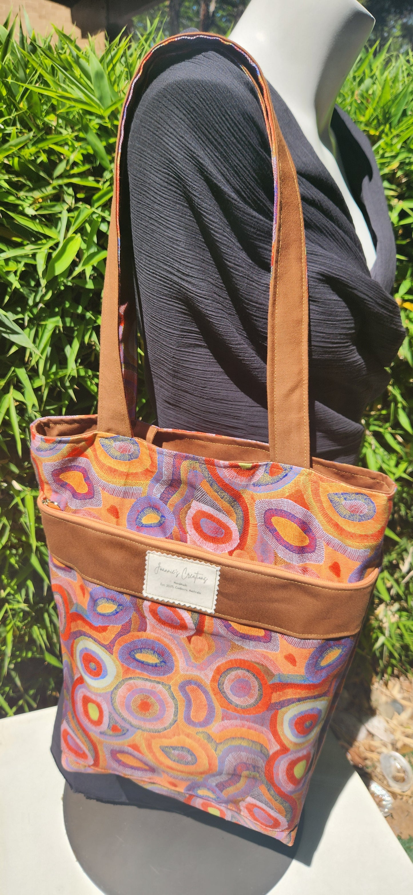 Reversible tote bag