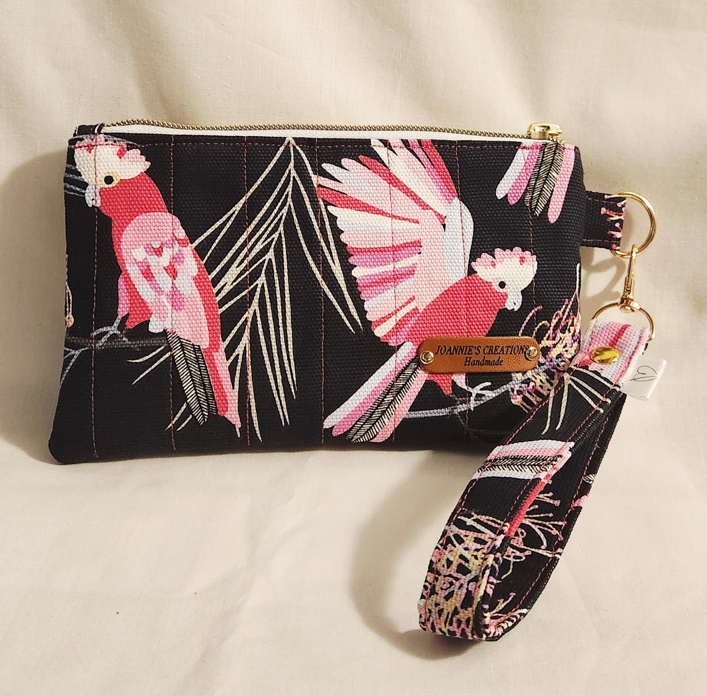 Mobile phone wristlet pouch