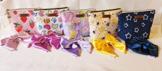 Bow and Pouch Set