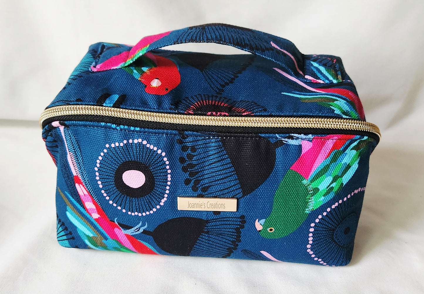 Open-wide carry-all bag
