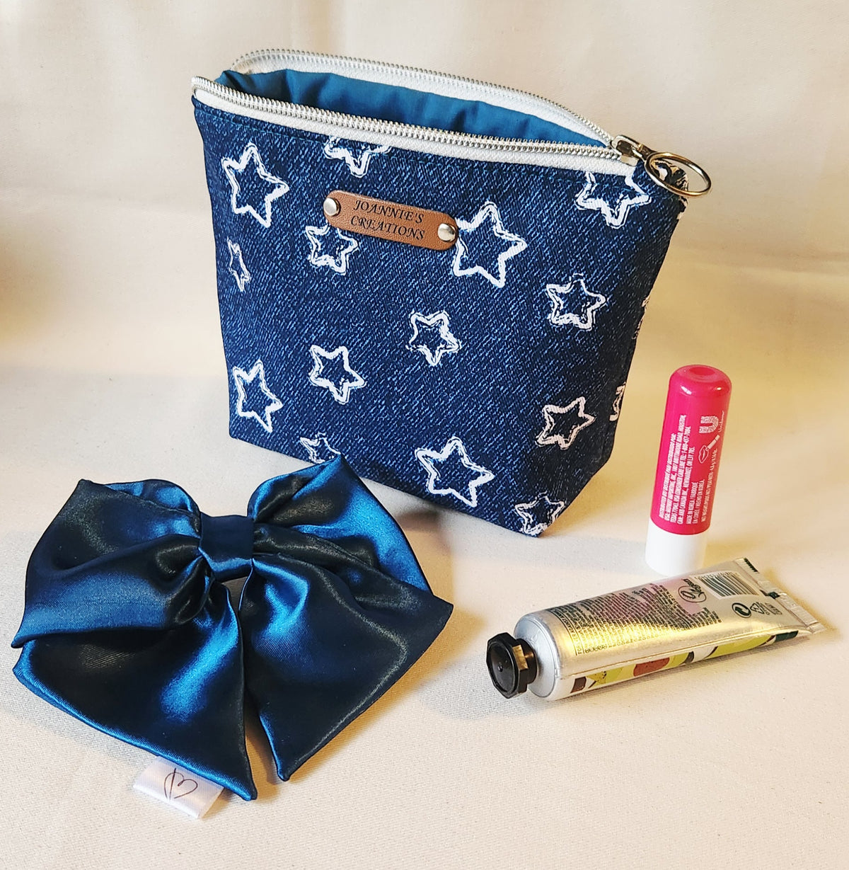 Bow and Pouch Set