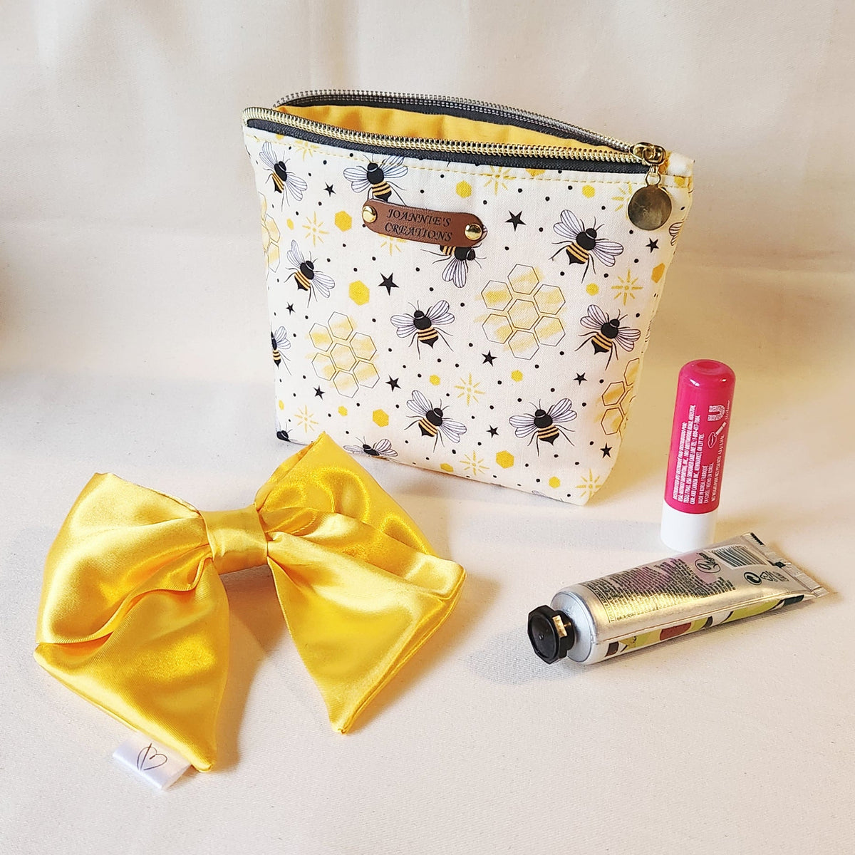Bow and Pouch Set